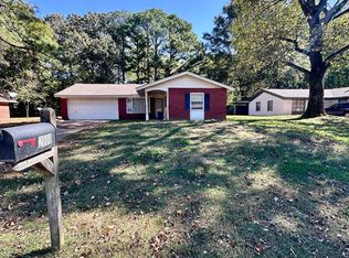 2000 Broadmoor Rd, Jonesboro, AR 72401