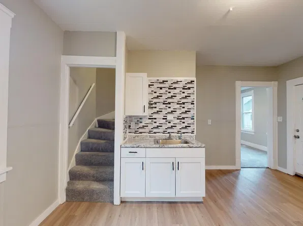 3218 Walton Ave, Cleveland, OH 44113