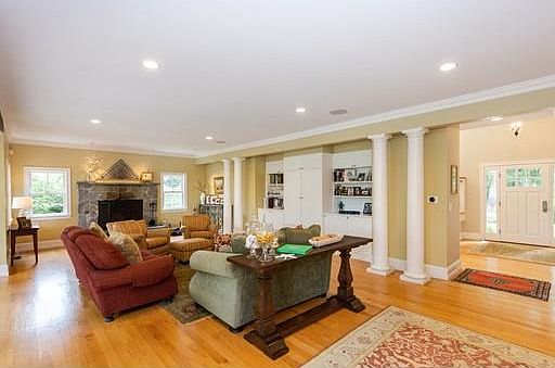 4th image of 2 Lancey Ct