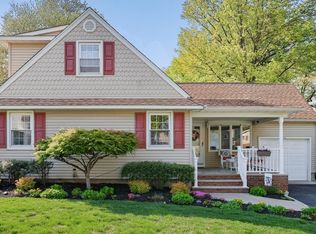 362 West Ln, Clark, NJ 07066