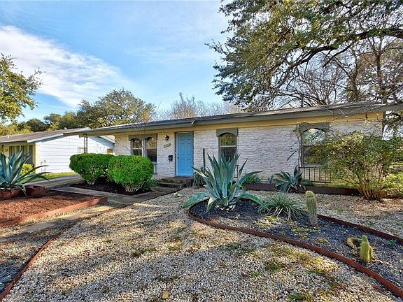 2nd image of 5905 Garden Oaks Dr