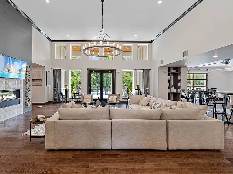 Resident lounge