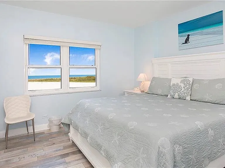 240 Seaview Ct #502 — Photo 8