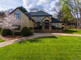8222 Greencastle Dr, Charlotte, NC 28210
