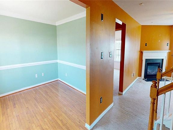 5th image of 8212 Heather Ridge Ct