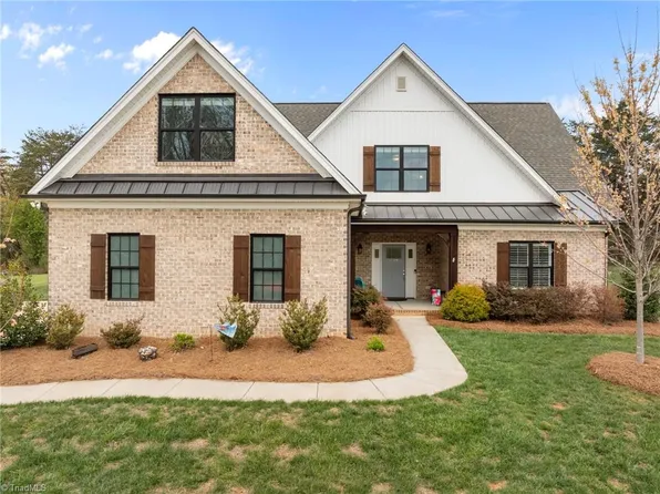 8463 Meadow Vista Dr, Lewisville, NC 27023