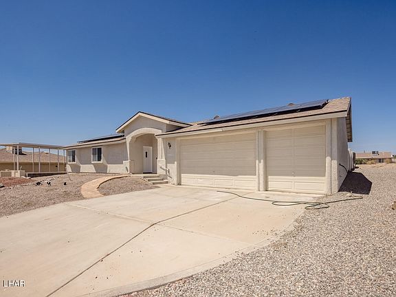 2nd image of 3235 Arapaho Dr