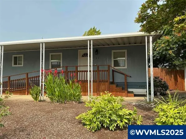 5355 River Rd NE #101, Salem, OR 97303