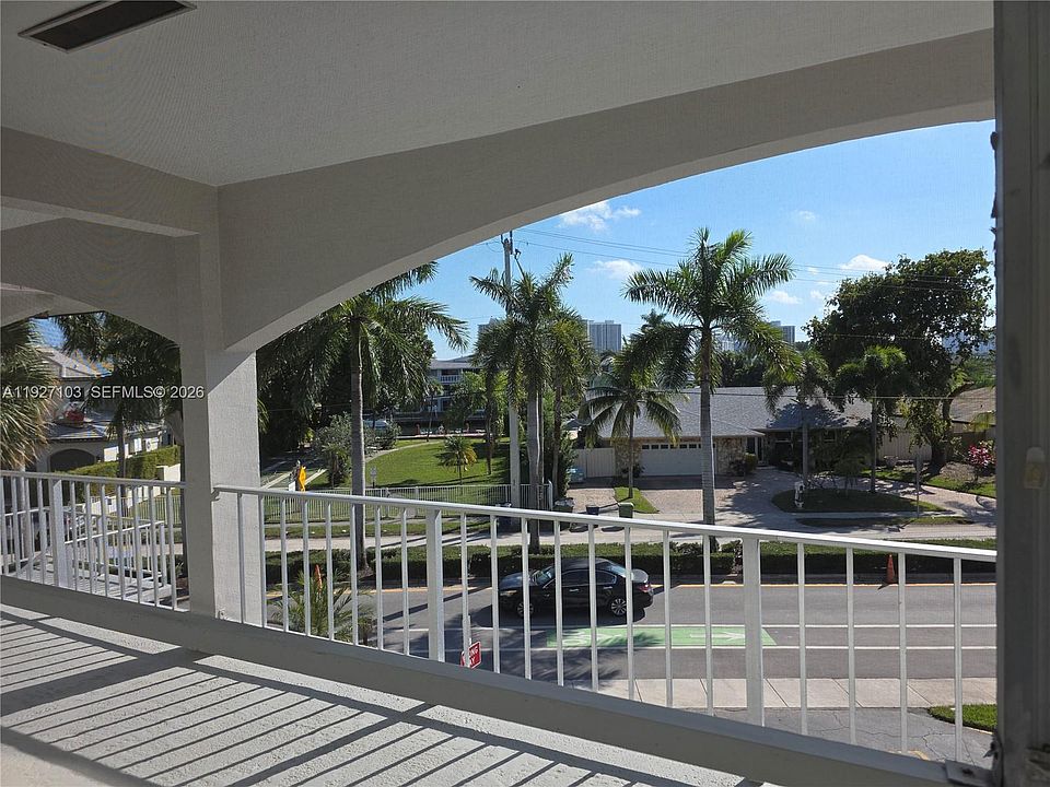 1st image of 501 Blue Heron Dr APT A319
