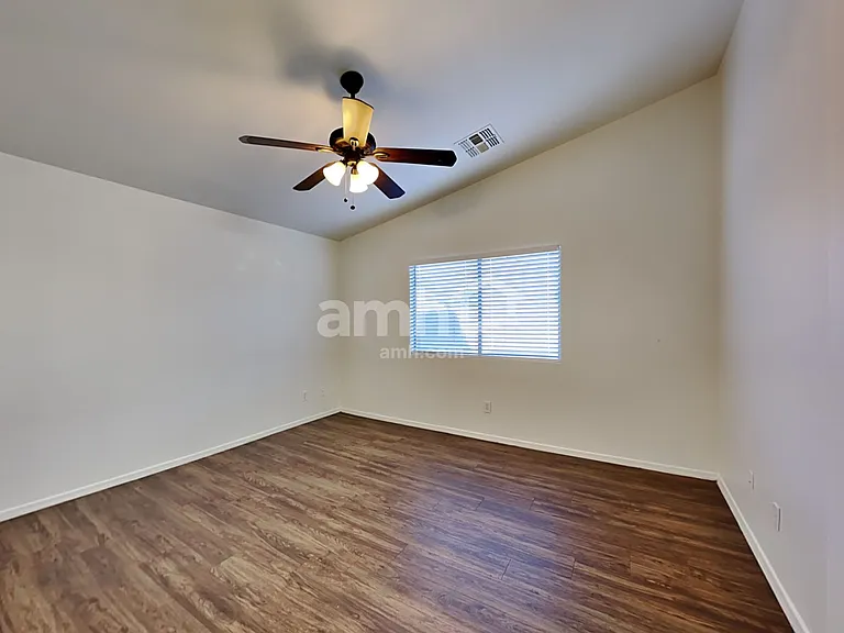 11232 W Pierson St — Photo 11