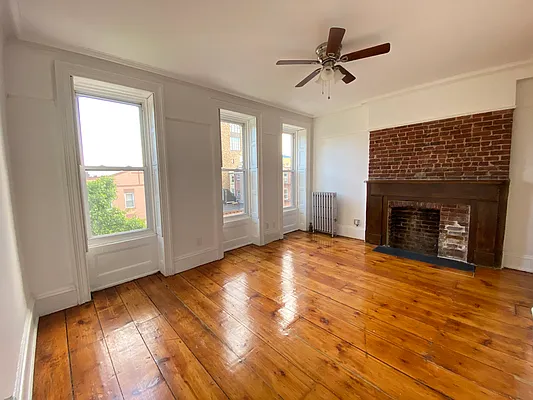 Rented by Realty Collective | media 2