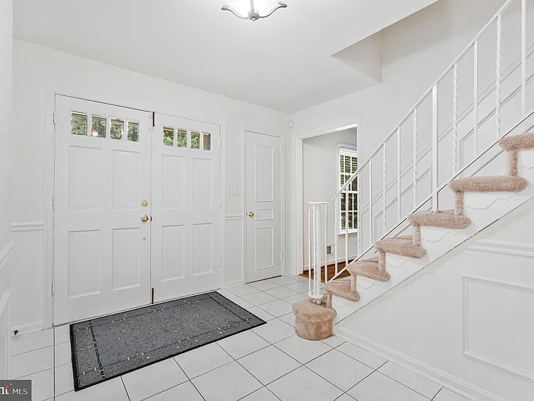 1171 Foxhound Ct — Photo 7
