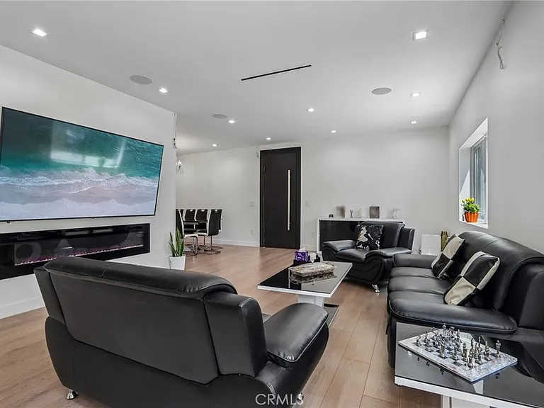 4432 Melbourne Ave — Photo 8