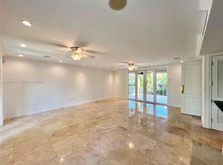 573 Satinwood Dr, Key Biscayne, FL 33149