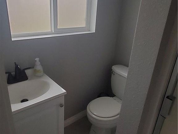 5th image of 3835 Marron Ave