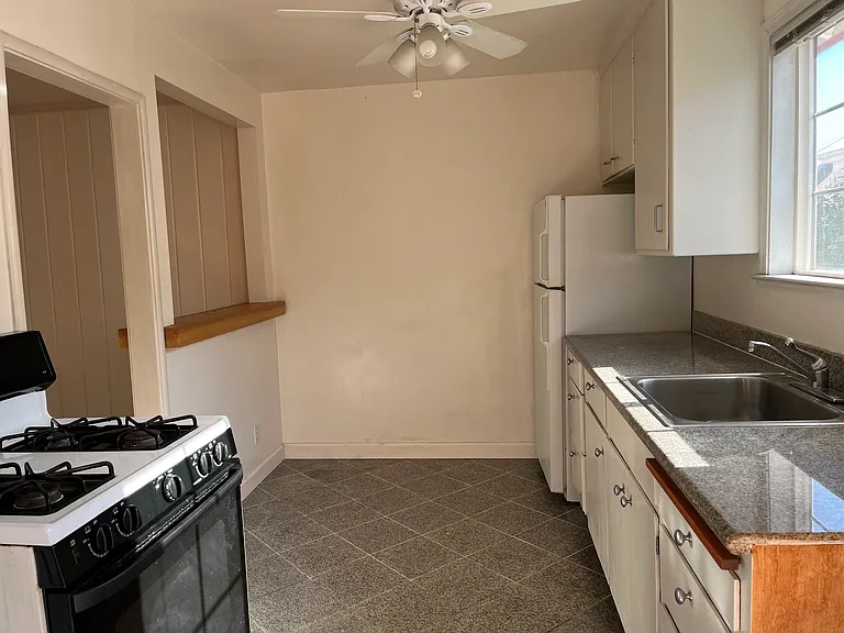 1834 12th Ave #1834 — Photo 8