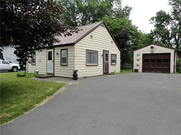 6124 Riley Rd, Cicero, NY 13039