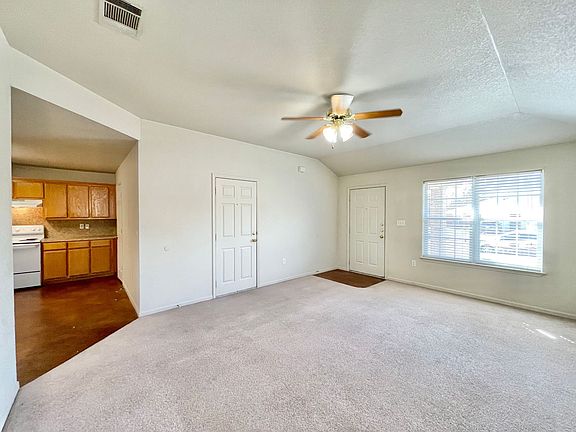 3rd image of 4110 Primrose Dr #A