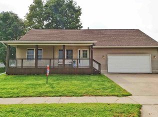 319 S Chicago St, Geneseo, IL 61254