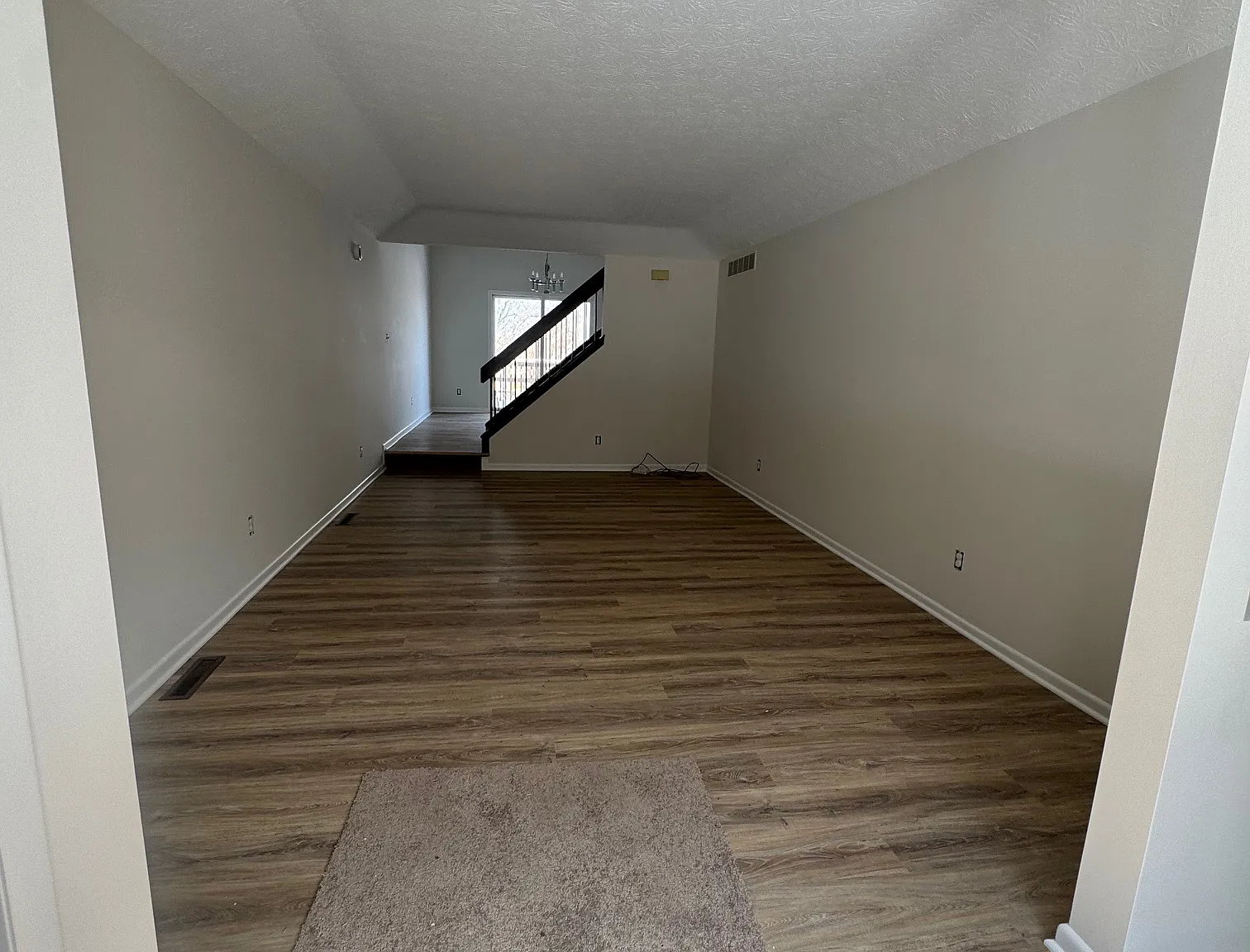 Two Bedroom Townhouse in Stillmeadow Court — Photo 2