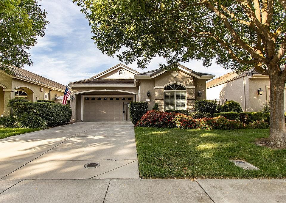 1st image of 2461 Cypress Point Dr
