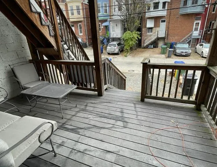 2825 Saint Paul St #1B — Photo 8
