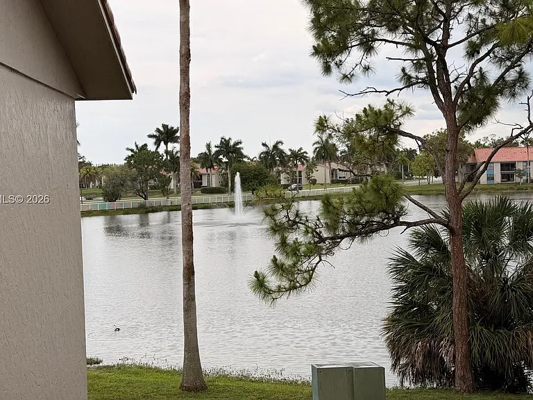 1760 Windorah Way #H — Photo 17