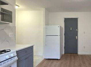 4214 Union St, Flushing, NY 11355