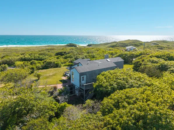 41 Moshup Trl, Aquinnah, MA 02535