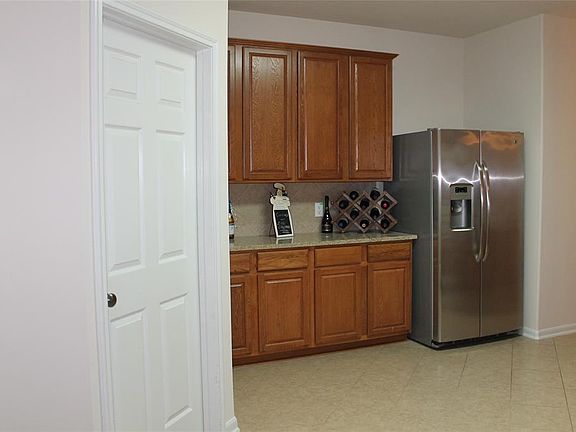 4th image of 7311 Sabinal Creek Dr
