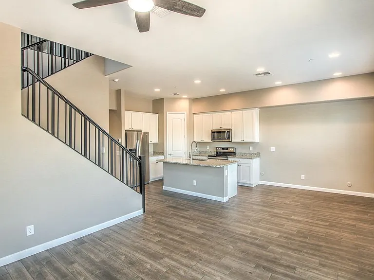 4320 E Granada Rd — Photo 7
