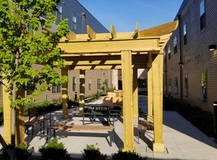 The Livingston, Columbus, OH 43206