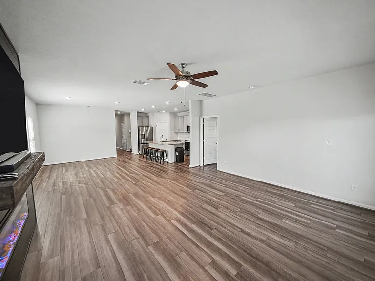 3037 Beringer Blvd — Photo 11