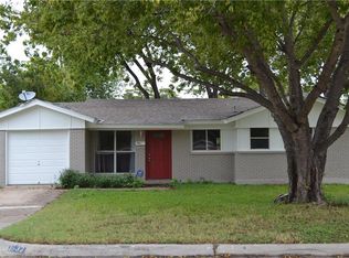 1637 Gill St, Blue Mound, TX 76131