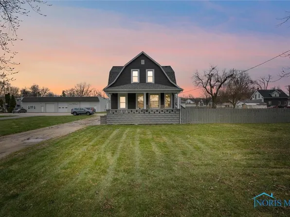 28048 E Broadway St, Walbridge, OH 43465