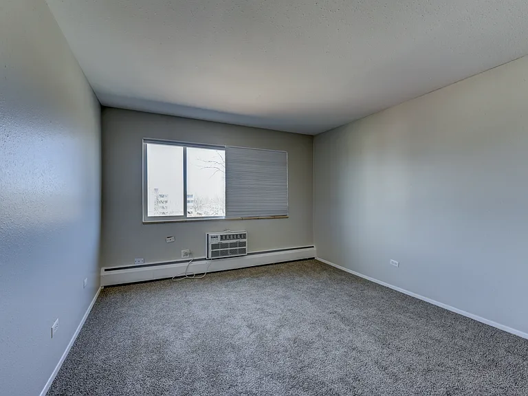 Fitz Apartments — Photo 6