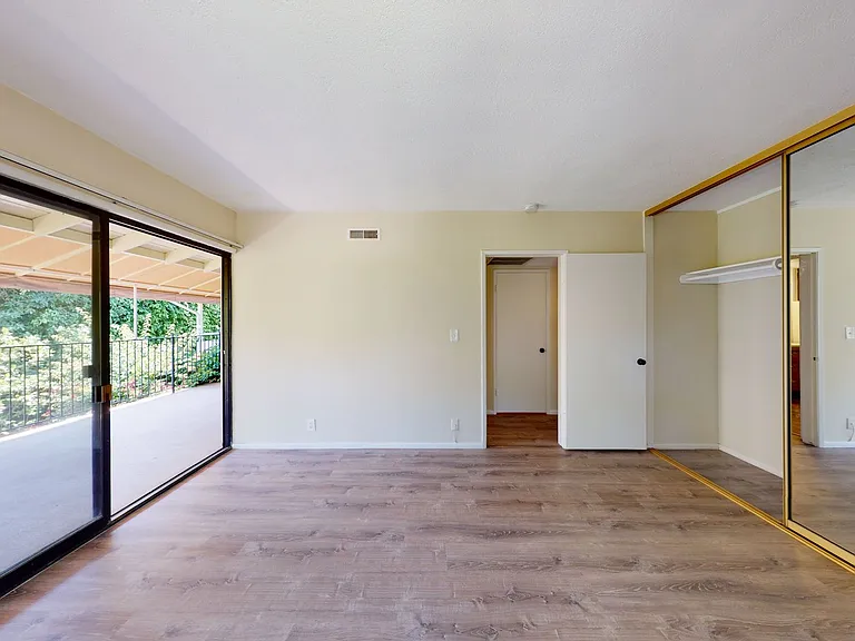 225ora — Photo 14