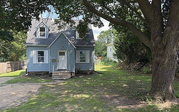 2nd image of 1429 Baltimore St