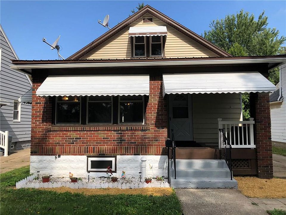 1st image of 246 E 35th St