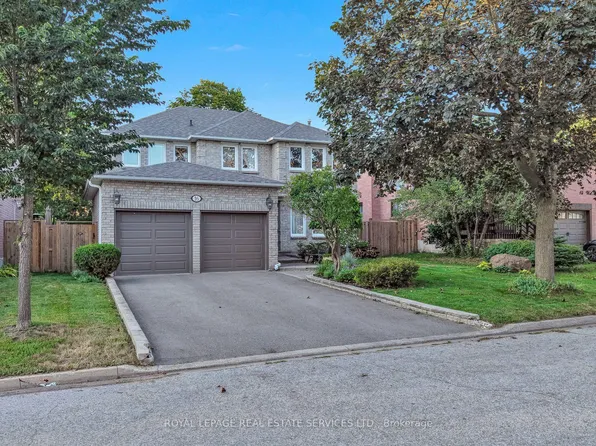 16 Waterhouse Way, Richmond Hill, ON L4C 9H7