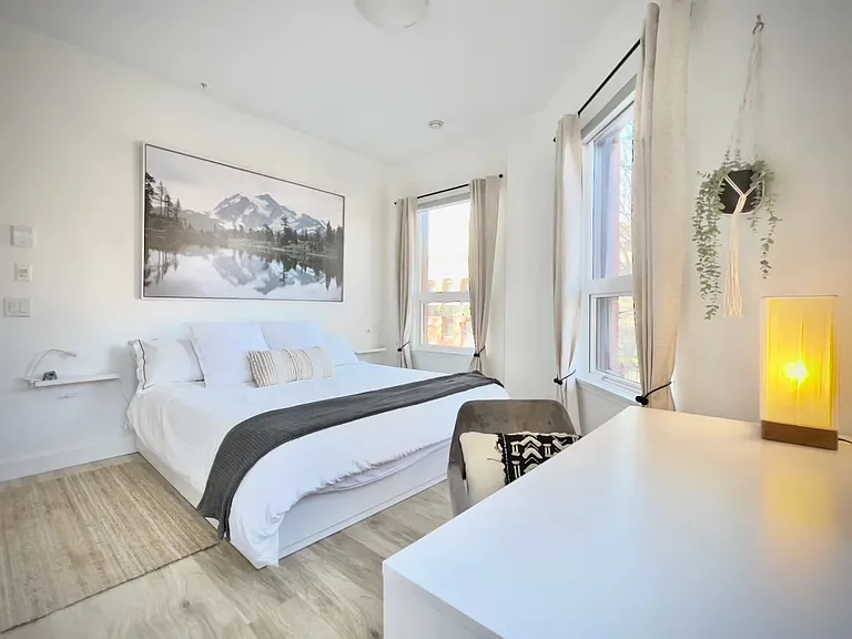 595 Pandora Ave #203 — Photo 8