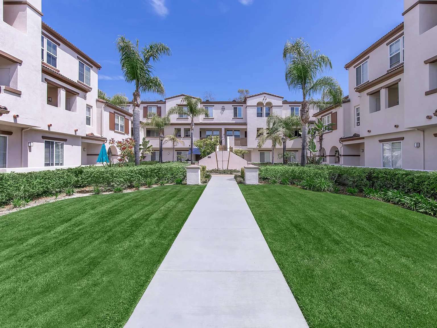 Laurel Glen Apartment Homes — Photo 1