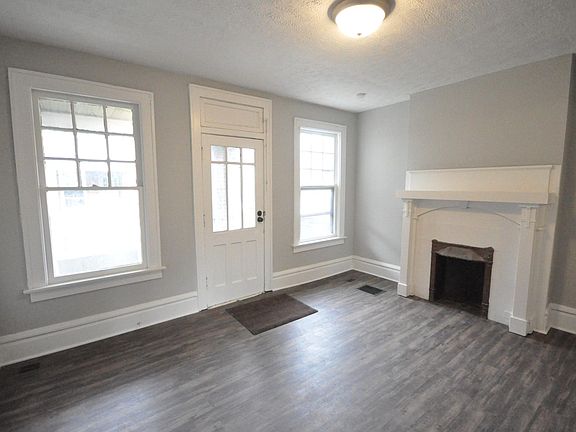 2nd image of 26 E 2nd Ave