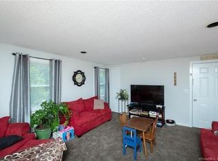 1077 Suffield St, Suffield, CT 06078