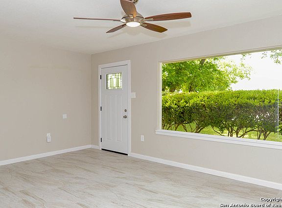 4th image of 640 San Antonio Ave