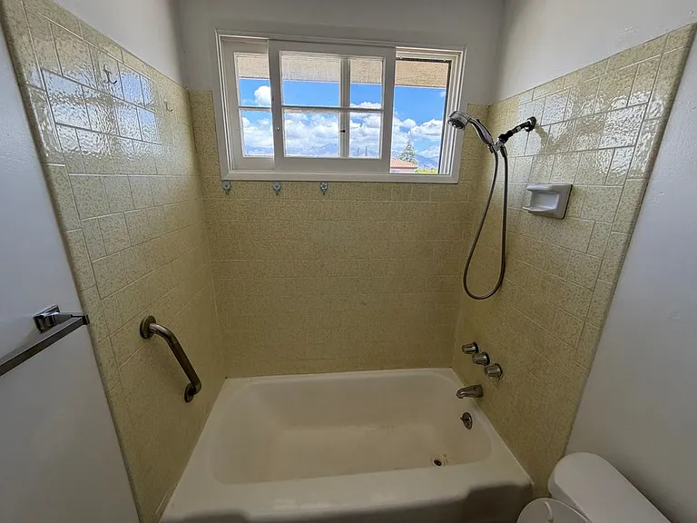 5660 Noel Dr — Photo 9