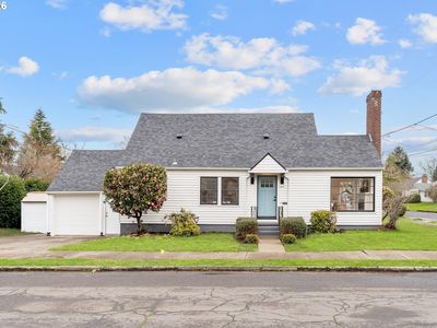 6435 NE Broadway St, Portland, OR, 97213