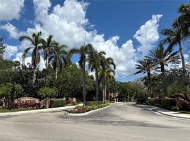 2757 Center Court Dr, Weston, FL