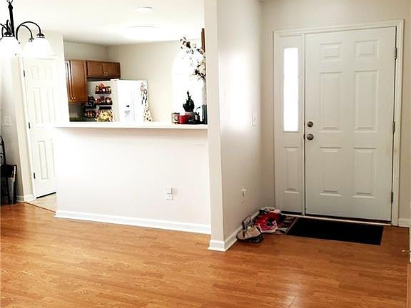 4th image of 631 Natalie Dr