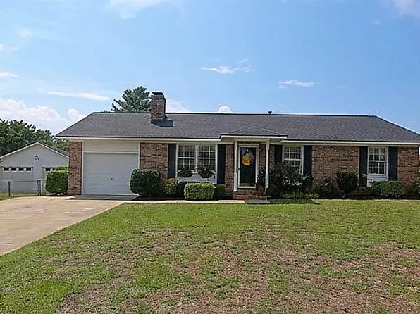 5 Plainfield Ct, Sumter, SC 29154